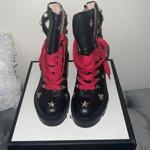 Gucci leather ankle boot * Authentic *